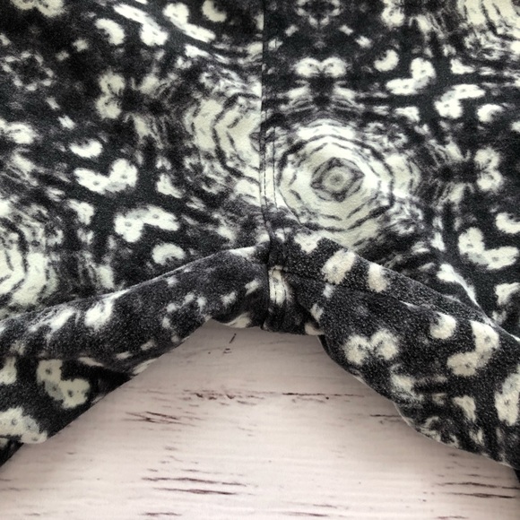 Legging Lularoe TC Médaillon Mosaïque, Motif Vitrail Kaléidoscope Rouge Jaune Bleu, Taille Unique